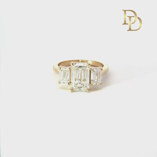 Lumière Trio Engagement Ring
